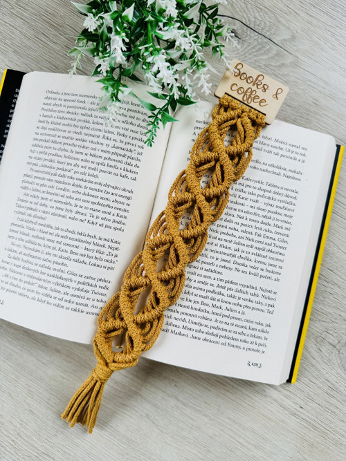 Macramé záložka do knížky — foto 1