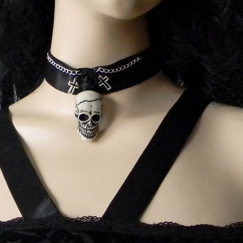 Gotický rockový choker