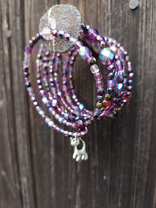 Náramek purple kočka