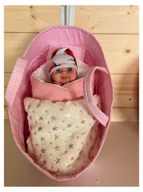 Panenka růžová se soupravou — foto 1