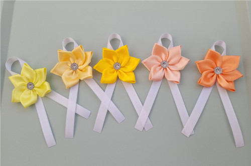 Střední kanzashi - kotiliony - taneční