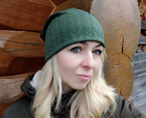 Tmavě zelená čepice copánková UNISEX