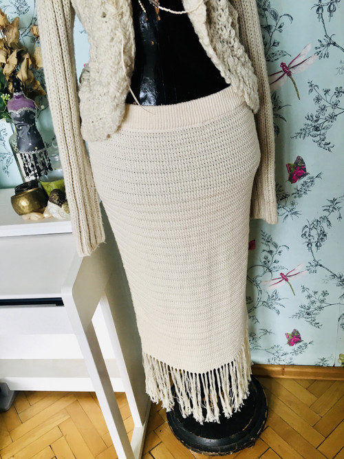 Boho sukně úpletová s třásněma — foto 1