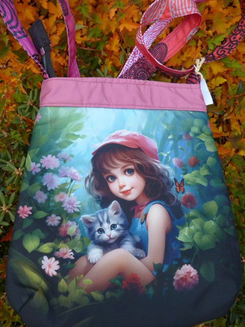 Crossbody holčička s kočkou