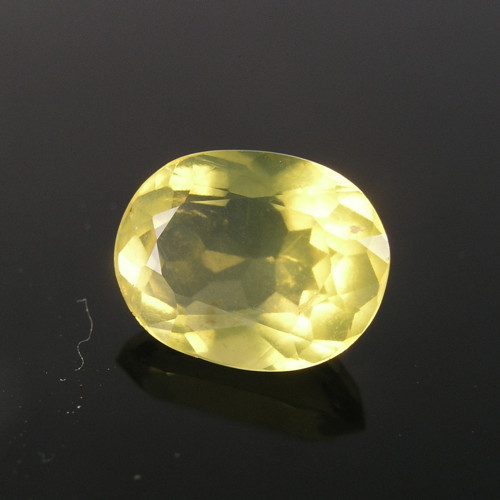 Broušený ohnivý opál, 2,38 ct., 10,7x8,4x5,7 mm