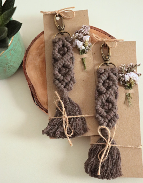 Macrame klíčenka