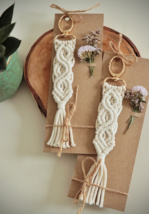 Macrame klíčenka