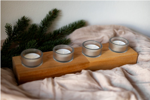 Dřevěný adventní svícen na čajové svíčky