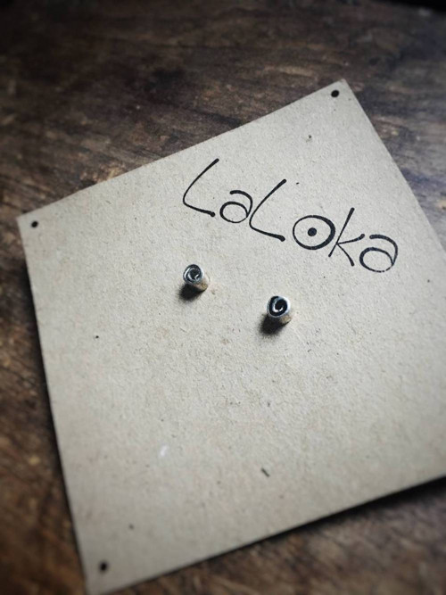 Minimalistické napichovačky Růže