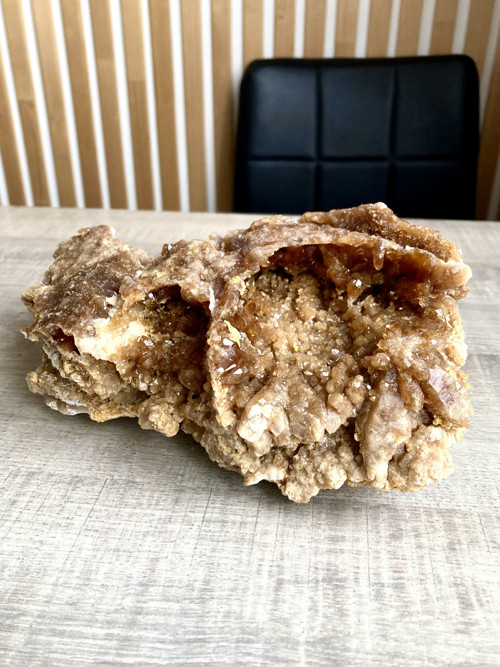 ČOKOLÁDOVÝ KALCIT- vzácný minerál, 1,7 kg! Maroko