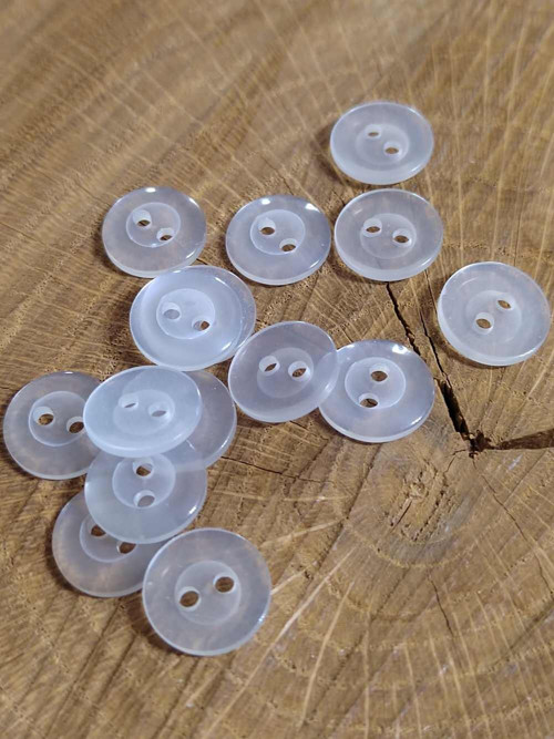 Knoflík bílý lesklý košilový 10 mm barva bílá