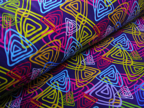 Digi tisk softshell s fleecem - trojúhelníky