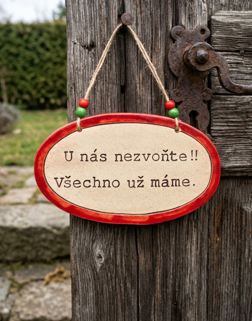 ./223 Keramická cedulka s vtipným textem na dveře