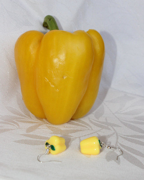 Žlutá paprika do ucha.