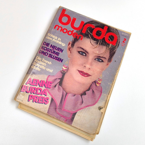 BURDA 2/1983 — foto 1