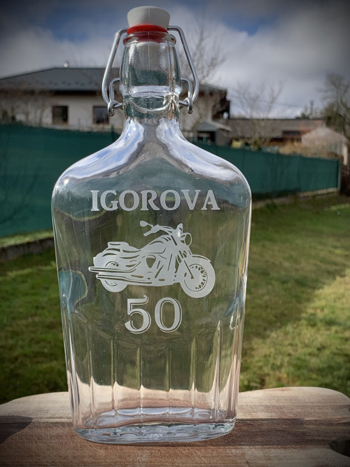 Pískovaná lahev k narozeninám