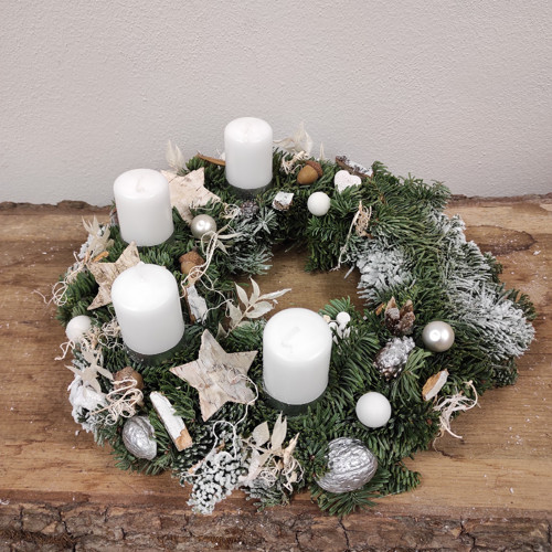Adventný čečinový veniec, Hviezdičky, 25 cm