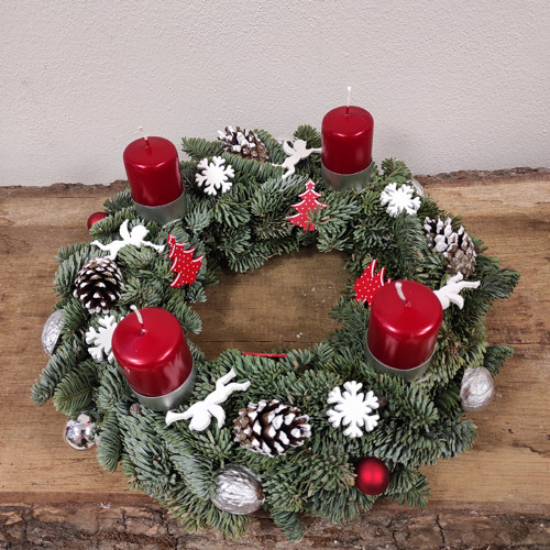 Adventný čečinový veniec, Bordó, 25 cm