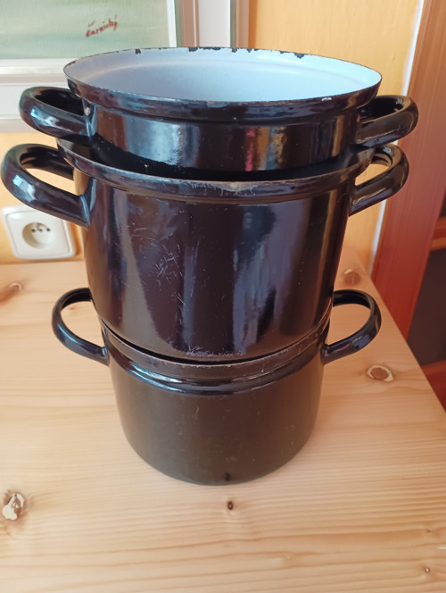 Černá kuchyně — foto 1