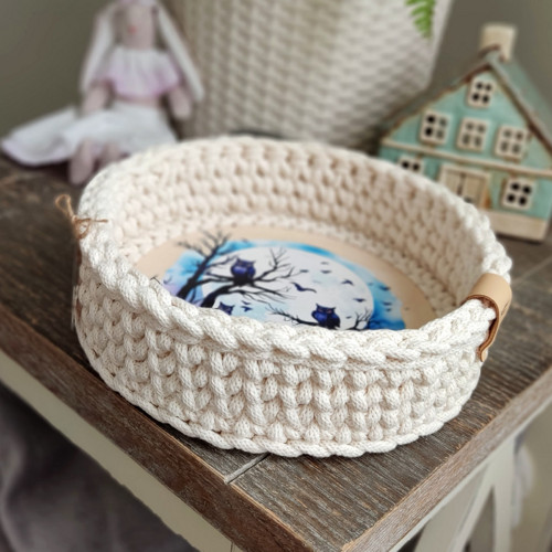 Háčkovaný košíček s Noční zátiší 20cm