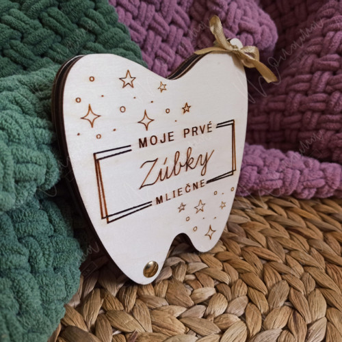 Dřevěná krabička na zoubky se jménem "Hvězdičková"