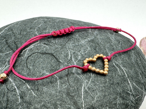 Pozlacený náramek - Ball heart (fuchsiová)