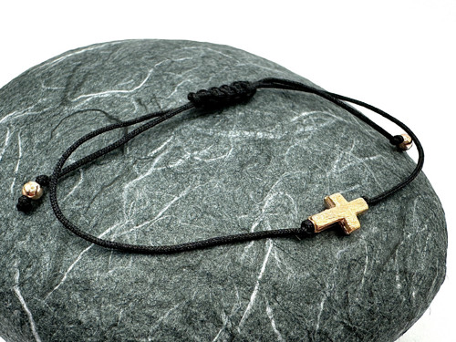 Pozlacený náramek - Cross (černá)