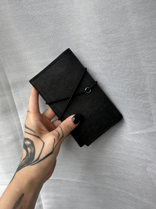 Papírová tabatěrka // all black matte