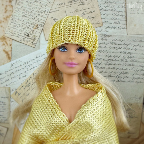 Zlatá pletená čepička pro Barbie — foto 1