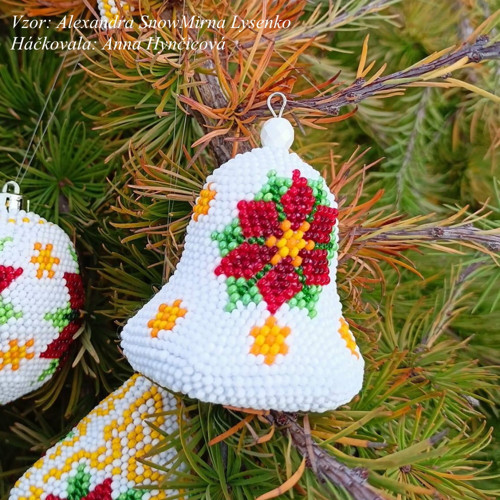 Vánoční háčkovaný zvonek 6cm VZOR - Poinsettia