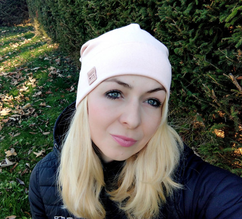 Čepice jemná lososová