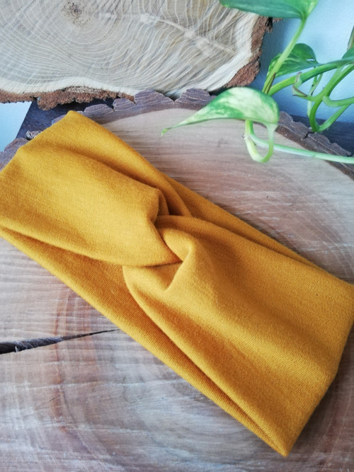 Čelenka s překřížením HOŘČICOVÁ 100% MERINO