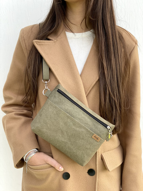 Trendy kabelka - ledvinka " Zemitá zelená "