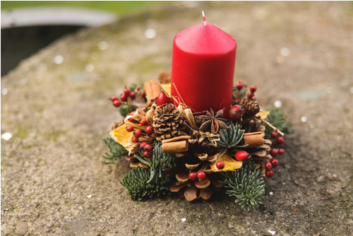 Adventní svícen červený