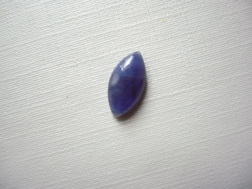Kabošon - sodalit 12 mm, č.16Af