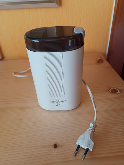 Elektrický mlýnek na kávu