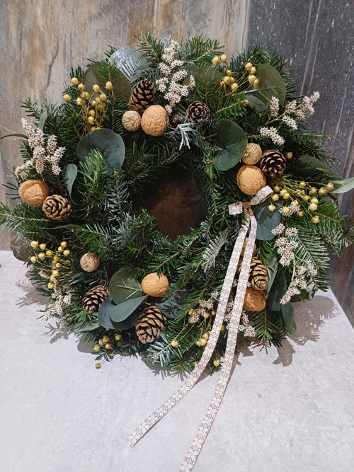Adventní věnec z jedličky — foto 1