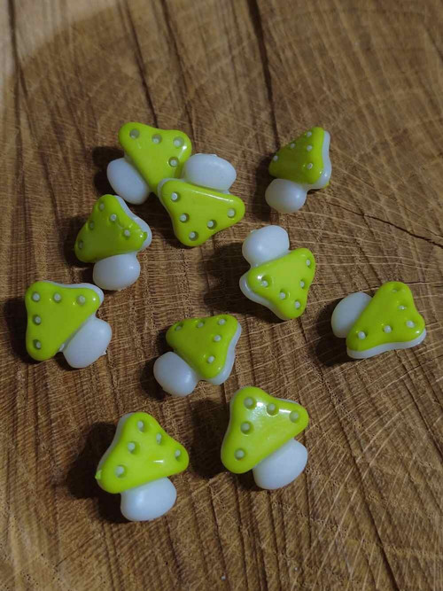 Knoflík dětský houba 10 ks barva zelená