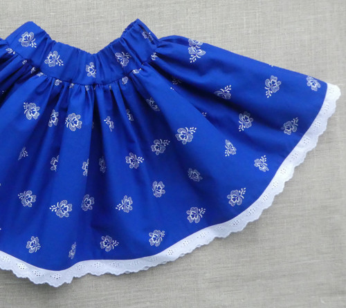 Sukienka Bordúra folk modrá s madeirou 86 / 92