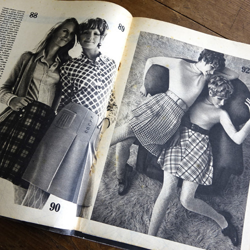 ŽENA a MÓDA ... 12/1972 ... se střihy!