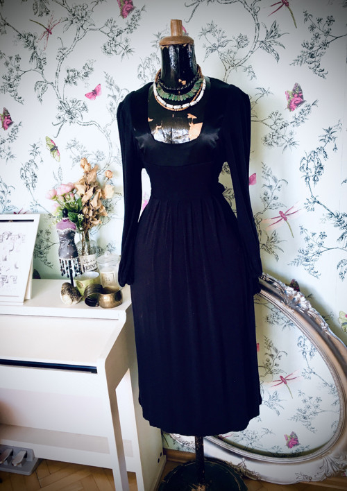 Šaty Little Black Dress — foto 1