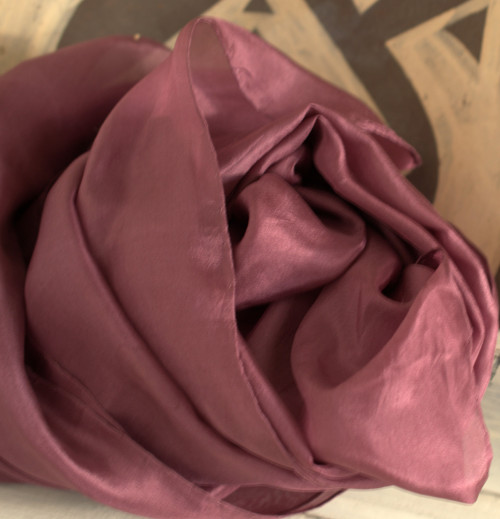 HEDVÁBNÁ ŠÁLA.......180 x 45