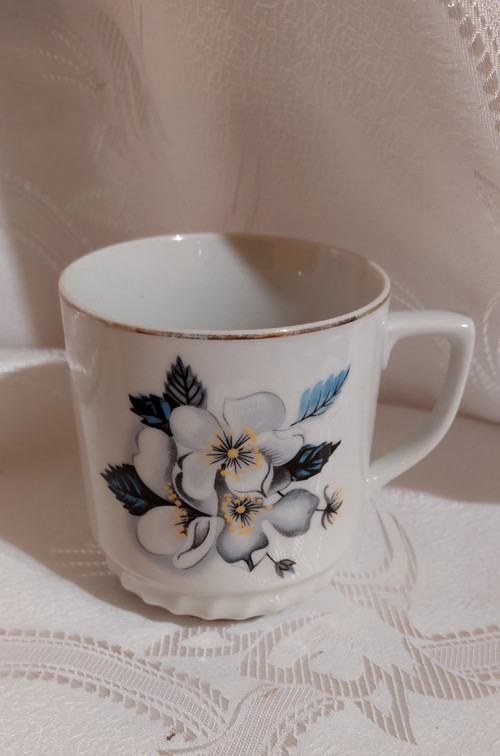 Porcelánový hrnek
