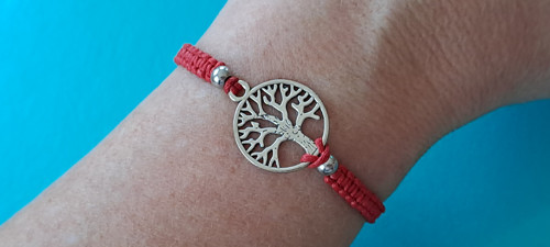 Náramek s amuletem strom života