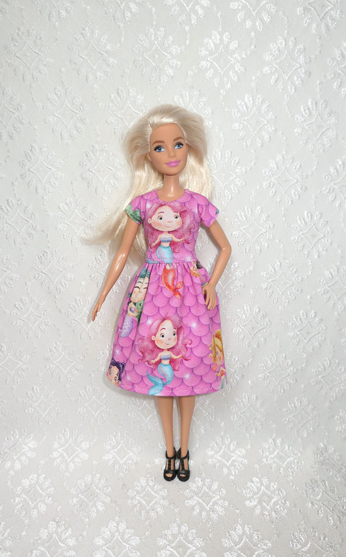 Barbie - šaty — foto 1