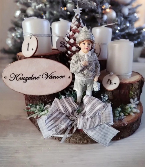 Dřevěný adventní svícen kaskádový