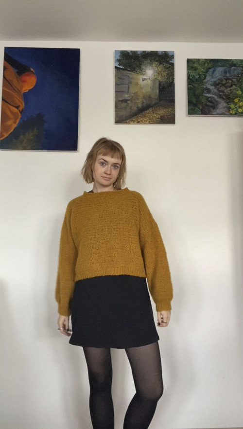 Háčkovaný crop top barvy hořčice alpaka/hedvábí