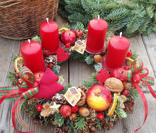 Adventní věneček na stůl — foto 1