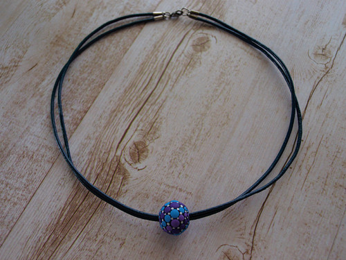 Ručně malovaný korálkový choker — foto 1