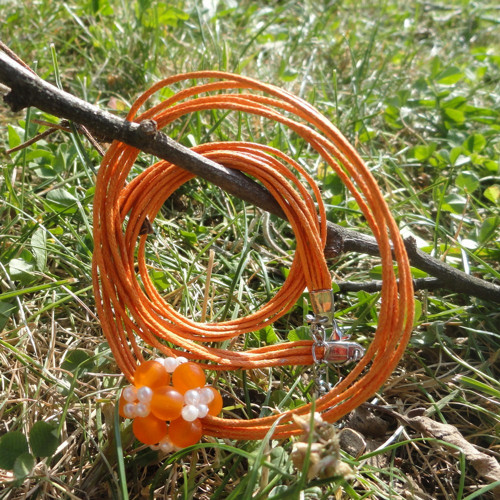 Oranžová kulička